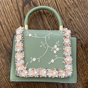 Flower Lace Handbag with long chain